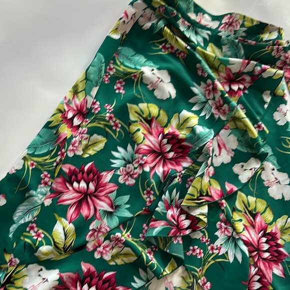 Bar III Tropical Green and Pink Floral Skirt - Picture 2 of 7
